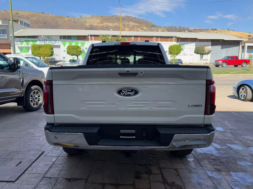 Ford Lobo Lariat