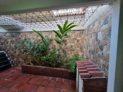Casa En Venta - Yr 24-579