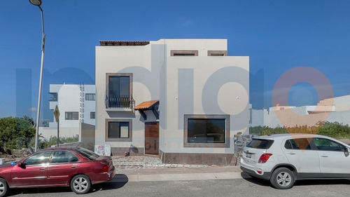 Imagen 1 de 26 de Casa Nueva En Venta En Colinas De Juriquilla