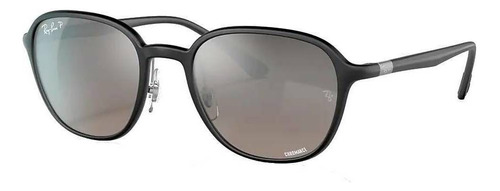 Óculos de sol polarizados Ray-Ban RB4341CH Chromance Standard armação de peek cor matte black, lente silver degradada/espelhada, haste matte black de peek - RB4341CH