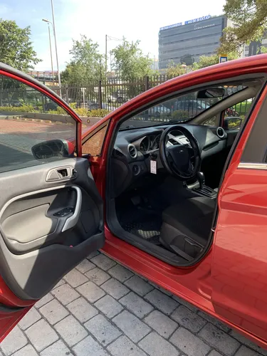 Ford Fiesta 1.6 Hatchback Automática