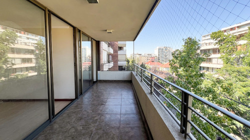 Departamento 4d/3b + 2 Estacionamiento En Providencia