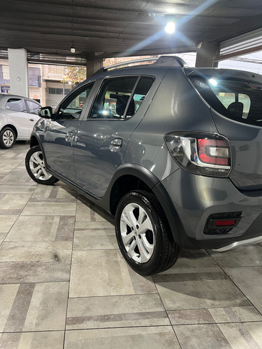 Renault Sandero Stepway 1.6 Privilege 105cv