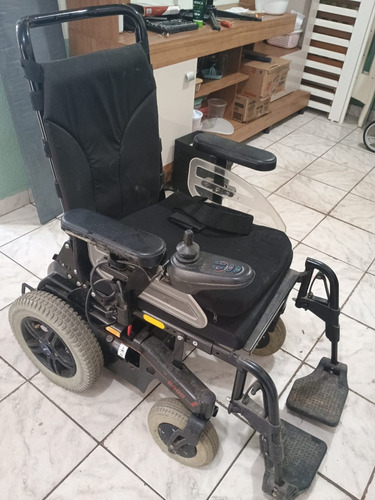 Cadeira Elétrica Ottobock B400