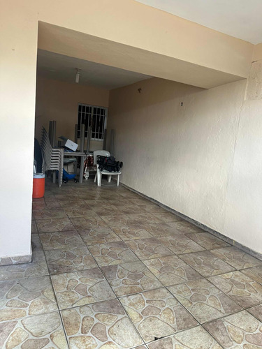 Vendo Casa En Residencial Villa Pantoja Santo Domingo Oeste