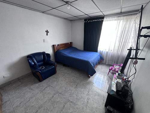 Se Vende Casa Con Renta (2 Aptos + Apartaestudio) En El Sol, Manizales