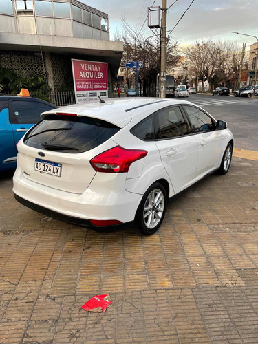 Imagen 4 de 9 de Ford Focus S