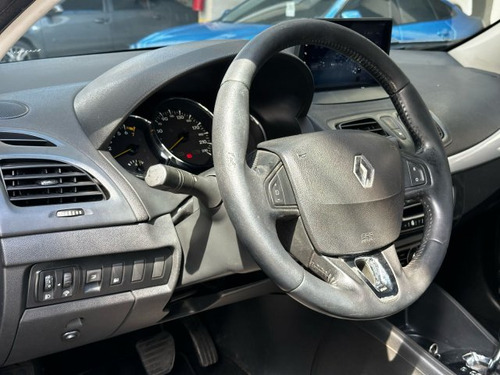 Renault Fluence Fluence 2.0 DYNAMIQUE 16V FLEX 4P AUTOMÁTICO