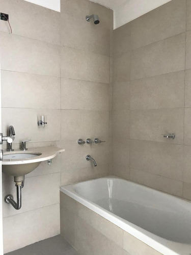 Imagen 24 de 30 de - 1 D 2 B - 53 Mts - Balcon - Quincho -
