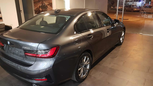 Imagen 8 de 8 de Bmw Serie 3 2022 2.0 320i Sedan Sportline