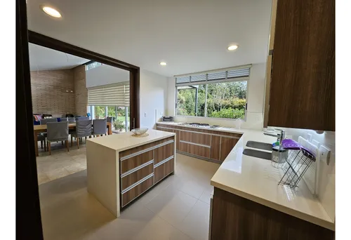 Rhbr-11804 Casa De Un Nivel (envigado, Alto De Las Palmas)