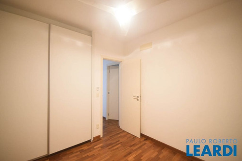Imagem 9 de 15 de Apartamento - Moema Pássaros - Sp - 564636