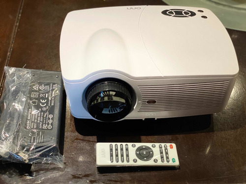 Imagen 2 de 5 de Proyector Onn Roku 3100 Lumenes Led Imagen Hasta 150