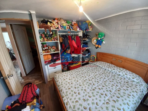 Hermosa Casa De Dos Pisos, 4 Dormitorios Y 2 Baños, Paine
