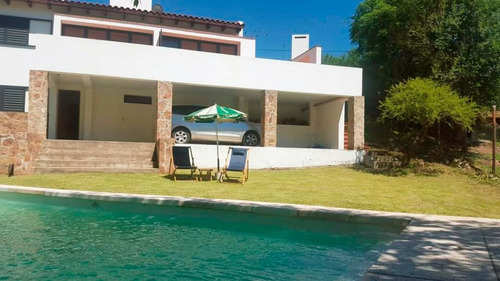 Imagen 5 de 9 de Casa En Venta De 4 Dormitorios En Villa Parque Siquimán