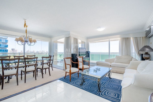 Imagen 5 de 30 de Apartamento En Punta Del Este, Frente Al Mar, Mansa!