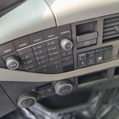 Imagem 10 de 15 de Volvo Fh500 Globetrotter 6x2 Cavalo Trucado 2020 Fh 500