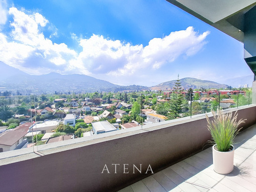 En Venta Departamento Tríplex En Vitacura