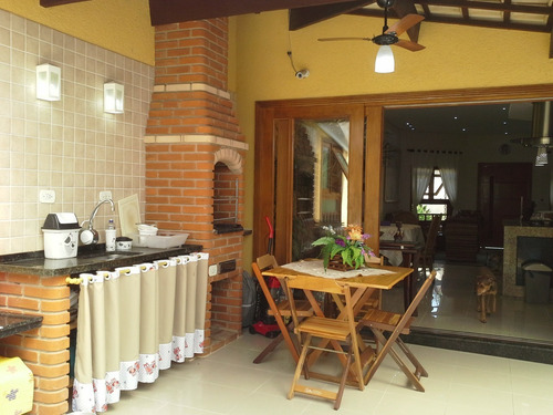Imagem 14 de 14 de V253 Casa C/ 2 Dorms E 1 Suite.