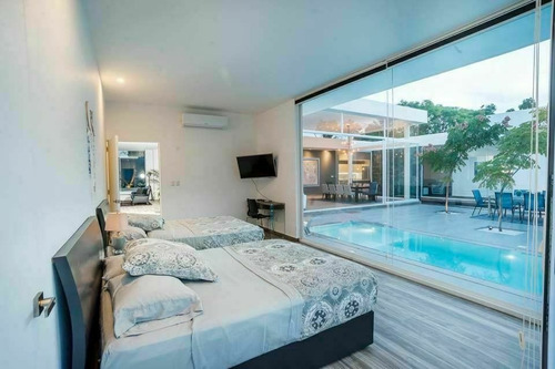 Casa De Ensueño En Venta En Villas Del Mesón
