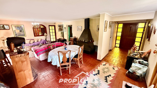 Casa Y Cabañas En Pirque En Venta. (93819)