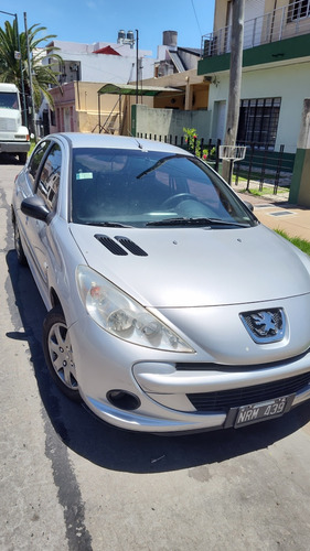 Peugeot 207 1.4 Active 75cv