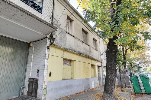 Terreno Emplazado En El Barrio De Flores, Sobre La Av Juan Bautista Alberdi .