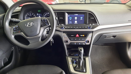 Imagen 3 de 15 de Hyundai Elantra 2018 2.0 Gls Premium At