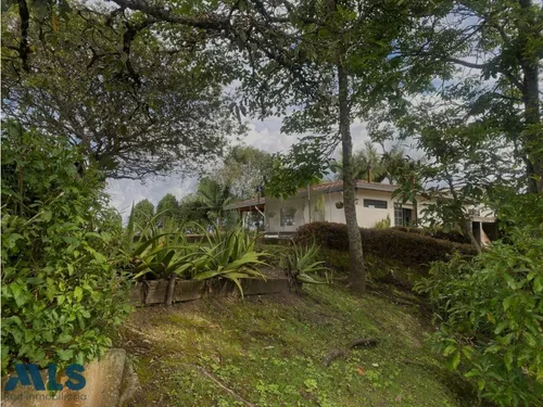 Casa Finca Con Cancha De Futbol(mls#248541)
