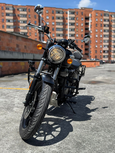 Royal Enfield Meteor 350 Stellar Black 2024
