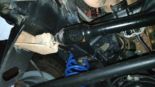 Imagem 3 de 6 de Amortecedor De Direção Suzuki Jimny Mais Kit Instalação