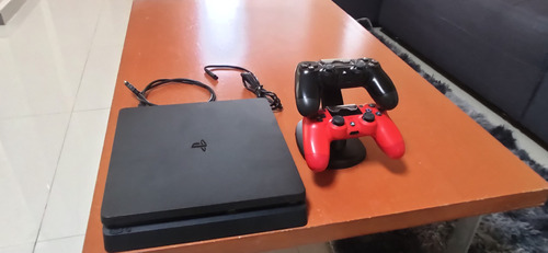 Playstation 4 Ps4 Slim 500gb + 2 Controles