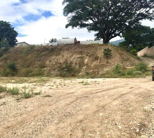 Terreno Plano En Carretera Tuxtla - Chiapa De Corzo Con Servicios.