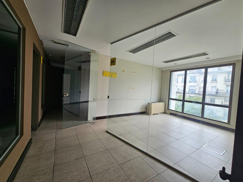 Oficina En Alquiler 250m2