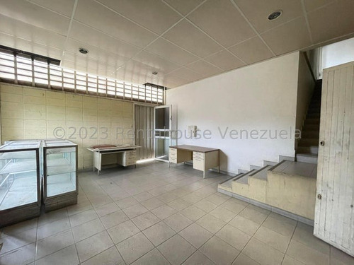 Gran Galpon En Venta De 17542mts Ubicado En Zona Industrial De Santa Cruz De Aragua Rah 24-1689