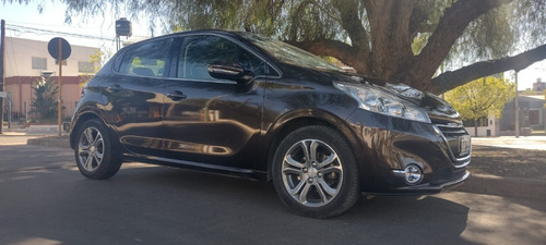 Imagen 2 de 15 de Peugeot 208 Feline Pack Cuir