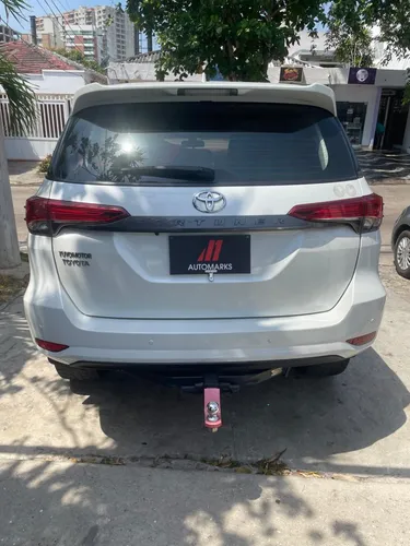 Toyota Fortuner 2.4 Street At 7As