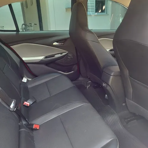 Chevrolet Onix 1.0T Premier Sedan At