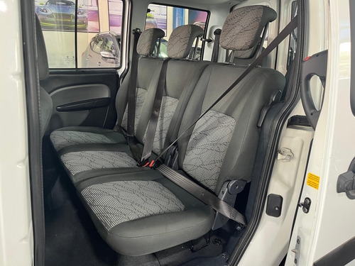 Fiat Doblo 1.8 16v Essence 7l Flex 5p