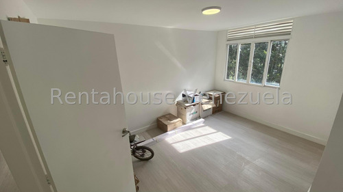 Alquiler De Apartamento Al Lado Plaza Francia Altamira Carac