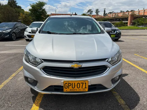Chevrolet Onix 1.4 Ltz 4 p