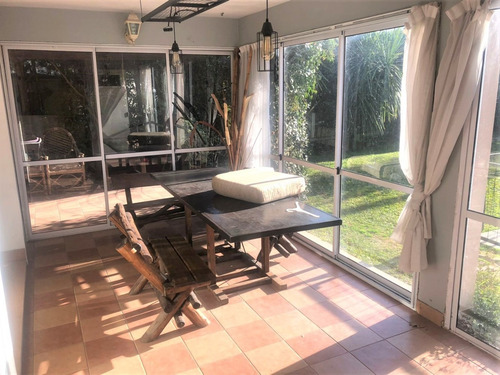 Imagen 6 de 14 de Casa 4 Amb Con Fondo Y Piscina // Country Banco Provincia