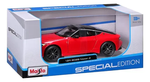 Miniatura Nissan Z 2023 - 1/24 Maisto Especial Edition Vermelho