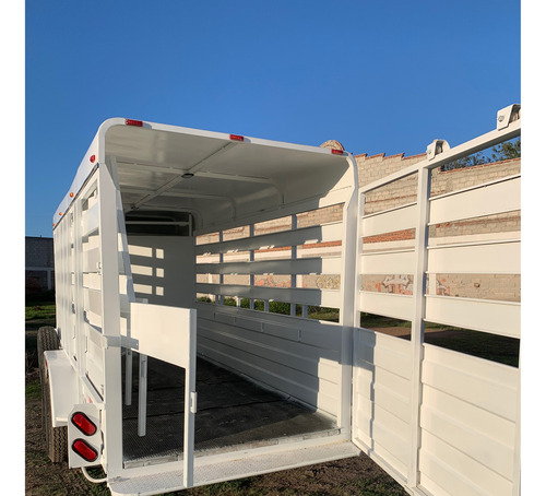 Remolque Para 4 Y 5 Caballos Semi Lujo