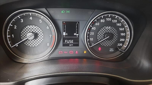 Imagem 7 de 13 de Hyundai Hb20 1.0 12v Vision