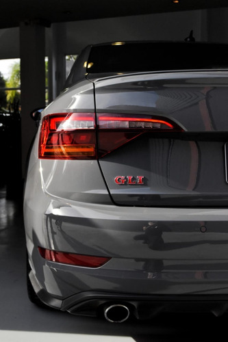 Volkswagen Vento Gli 230cv 2019