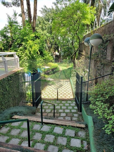 Imagem 9 de 15 de Apartamento, Com 225m², Aconchegante, Alto Padrão, Ótimo Local. - Em48070