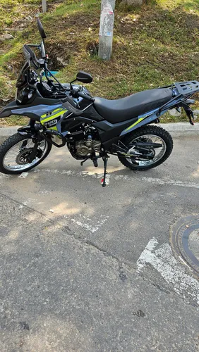 Akt Tt200ds, Gris/verde, Único Dueño, Al Día Soat/mantenimie