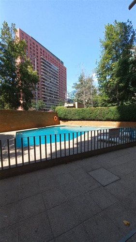 Departamento En Arriendo De 2 Dorm. En Las Condes