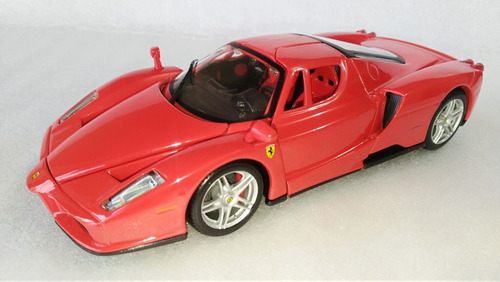 Auti Deportivo Enzo Ferrari Color Rojo A Escala 1:24 Metal.